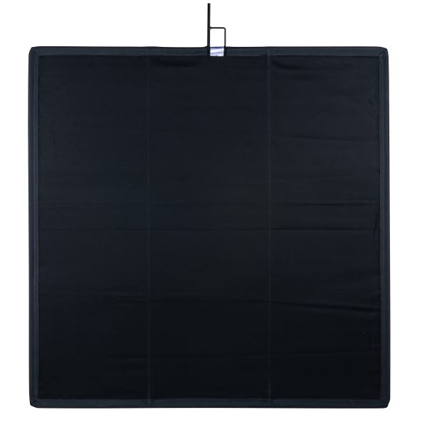 AVENGER Drapeau noir Cutter Floppy 1m20 x 1m20